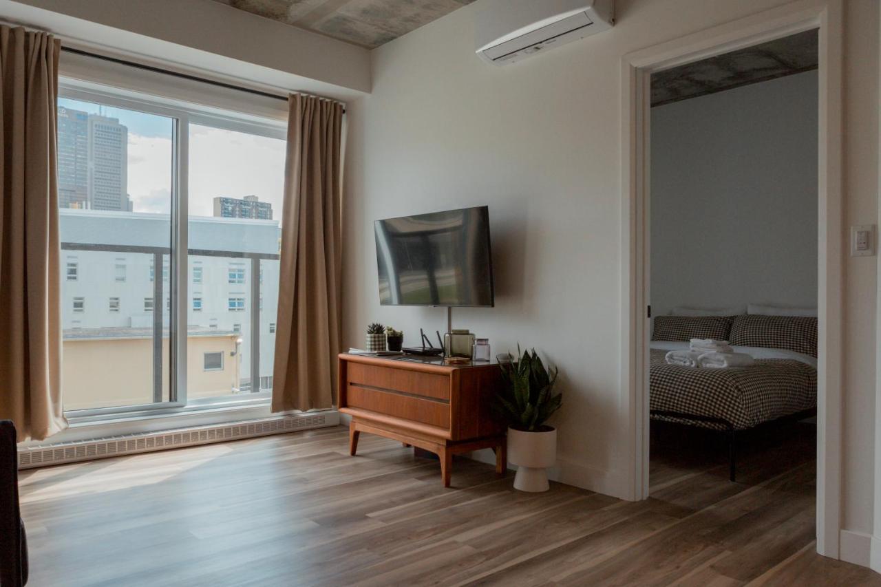 Condo Mid-Century Modern Style - Pool/Terrace Квебек Экстерьер фото