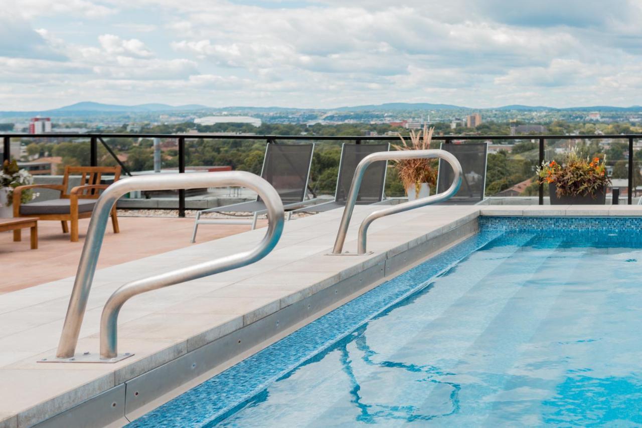 Condo Mid-Century Modern Style - Pool/Terrace Квебек Экстерьер фото